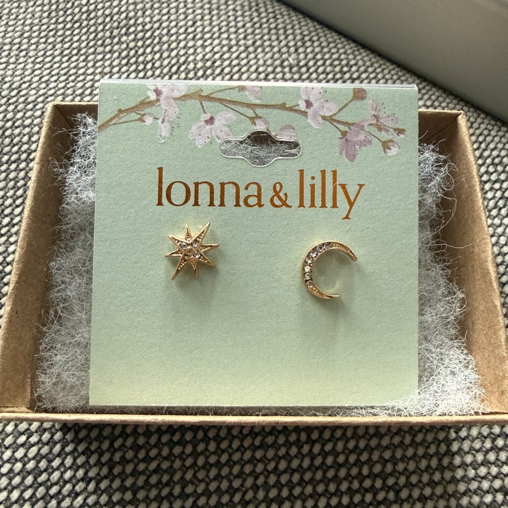 lonna & lilly. New Without Tag
Gold-Tone Moon & Stars Mismatch Earrings